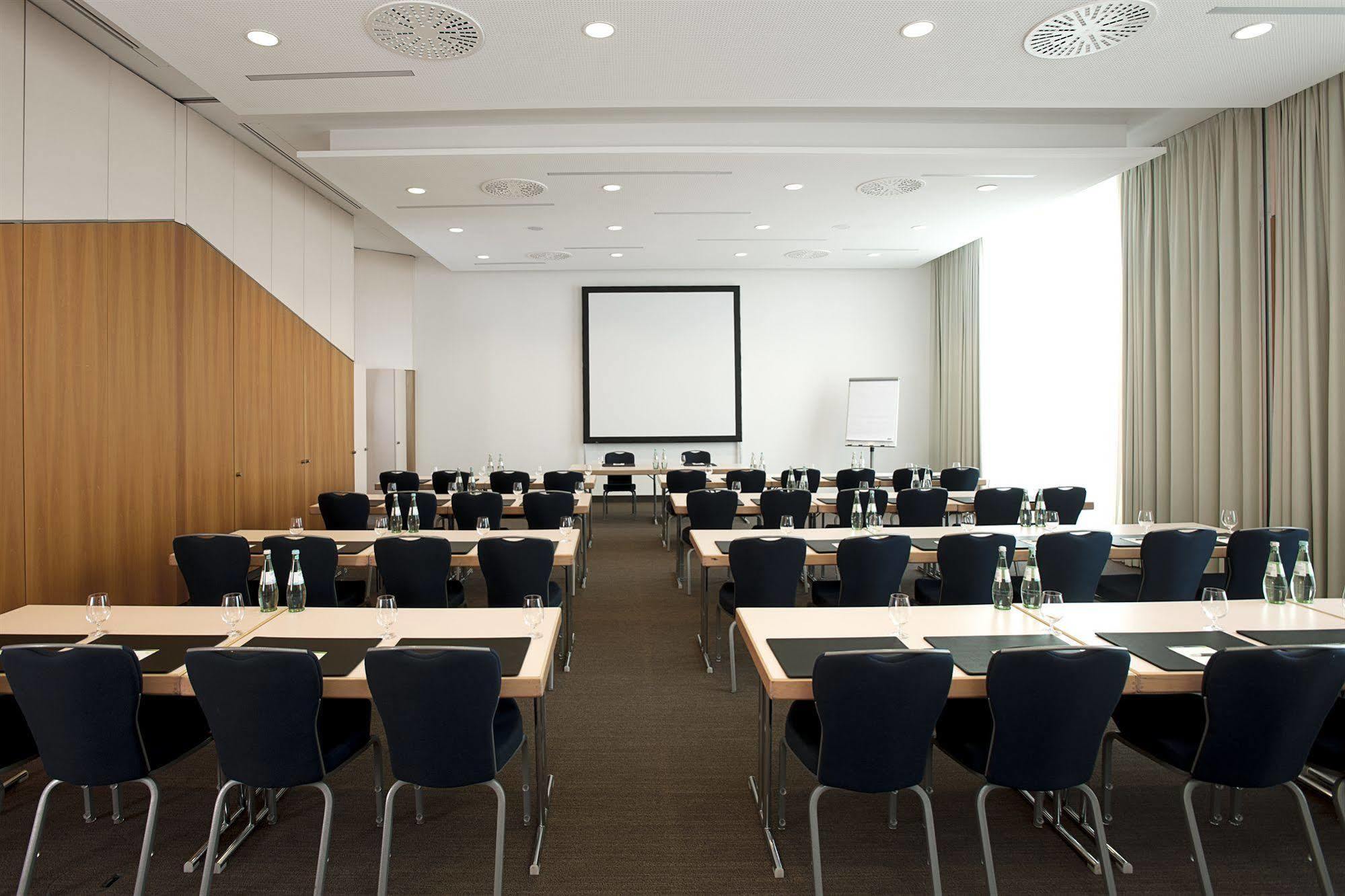 Nh Mannheim Viernheim Hotel Бизнес снимка